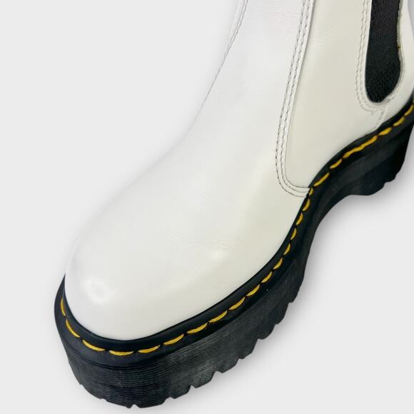 Dr. Martens Women's 2976 Quad Smooth Leather Platform Chelsea Boots White Size 7 - Picture 8 of 16